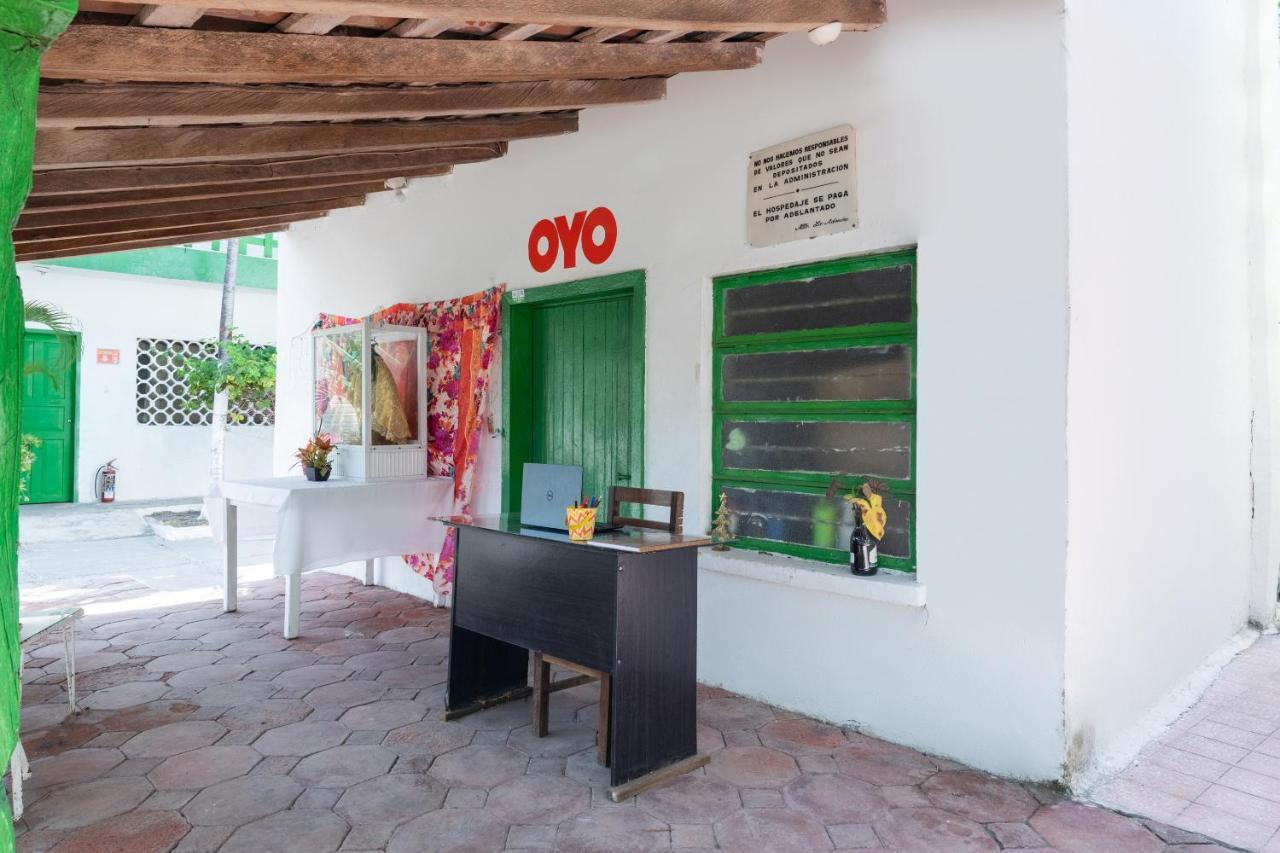 Oyo Hotel Las Palmas Cuyutlan Manzanillo Exterior foto